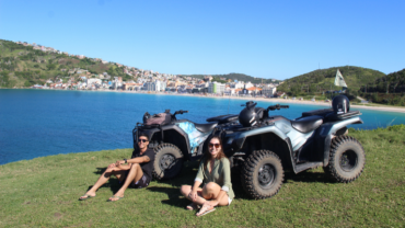 PASSEIO DE QUADRICICLO EM ARRAIAL DO CABO